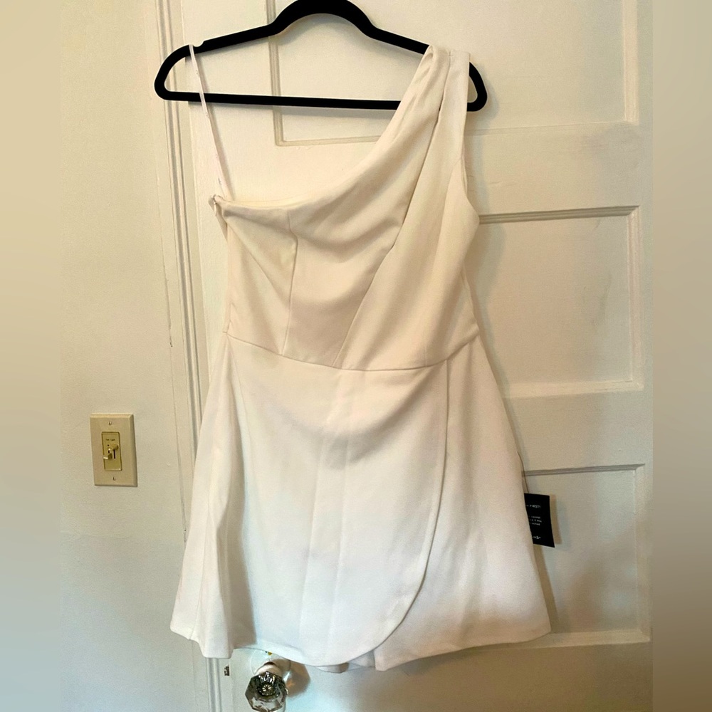 White One-Sleeve Shorts Romper Dress